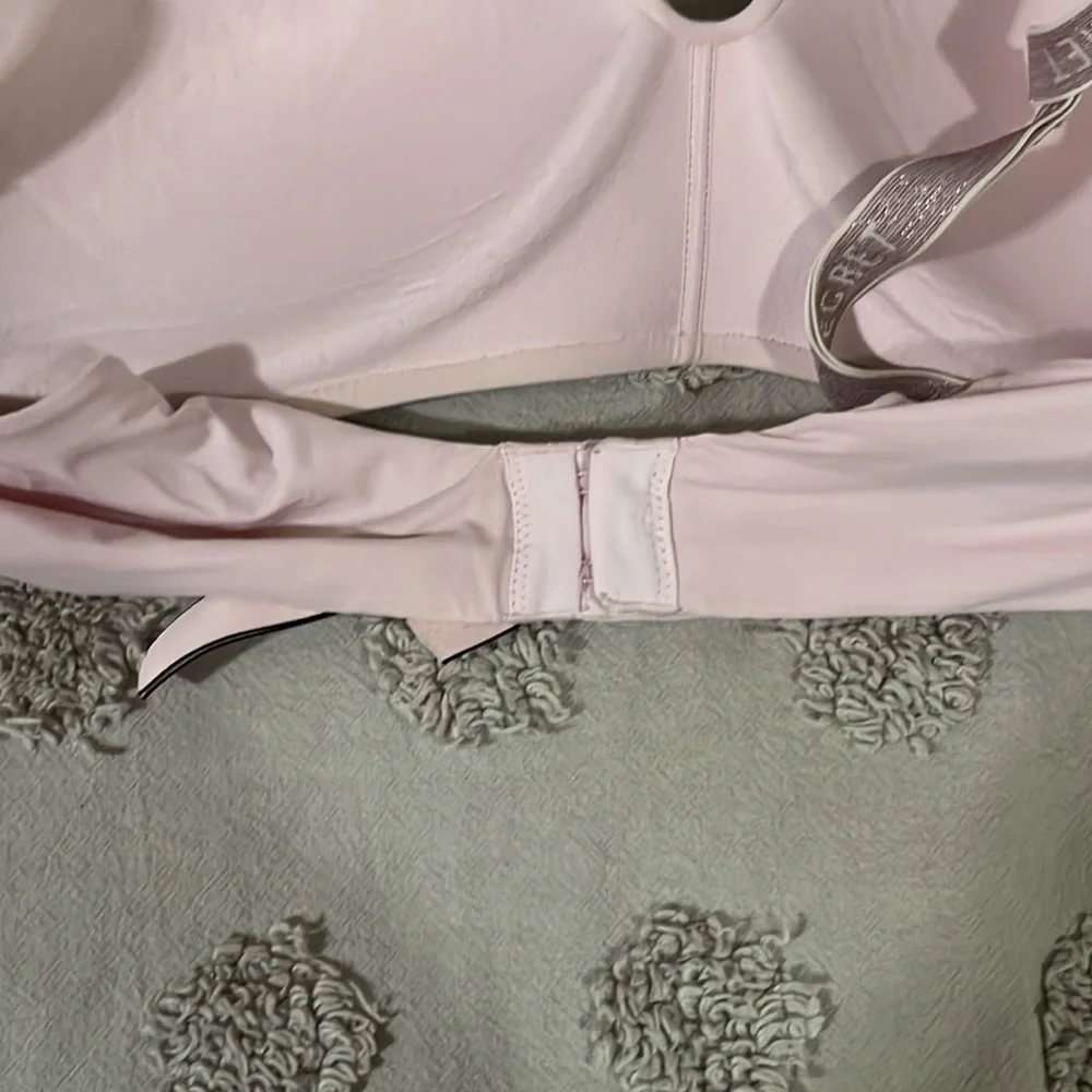 Victoria’s Secret Wireless Bling Strap Bra - Picture 4 of 4